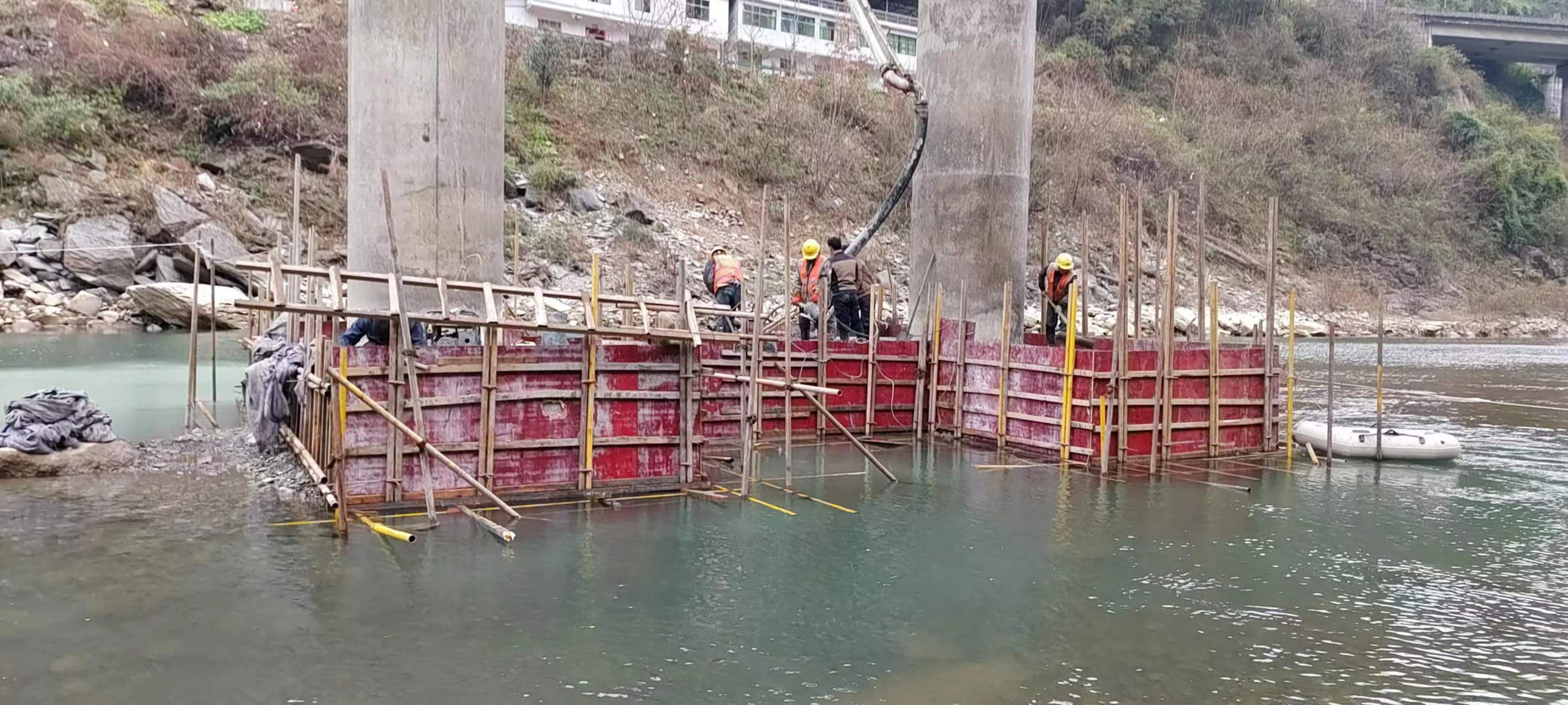 榆林水利工程施工中堤坝渗漏原因以及防渗加固技术